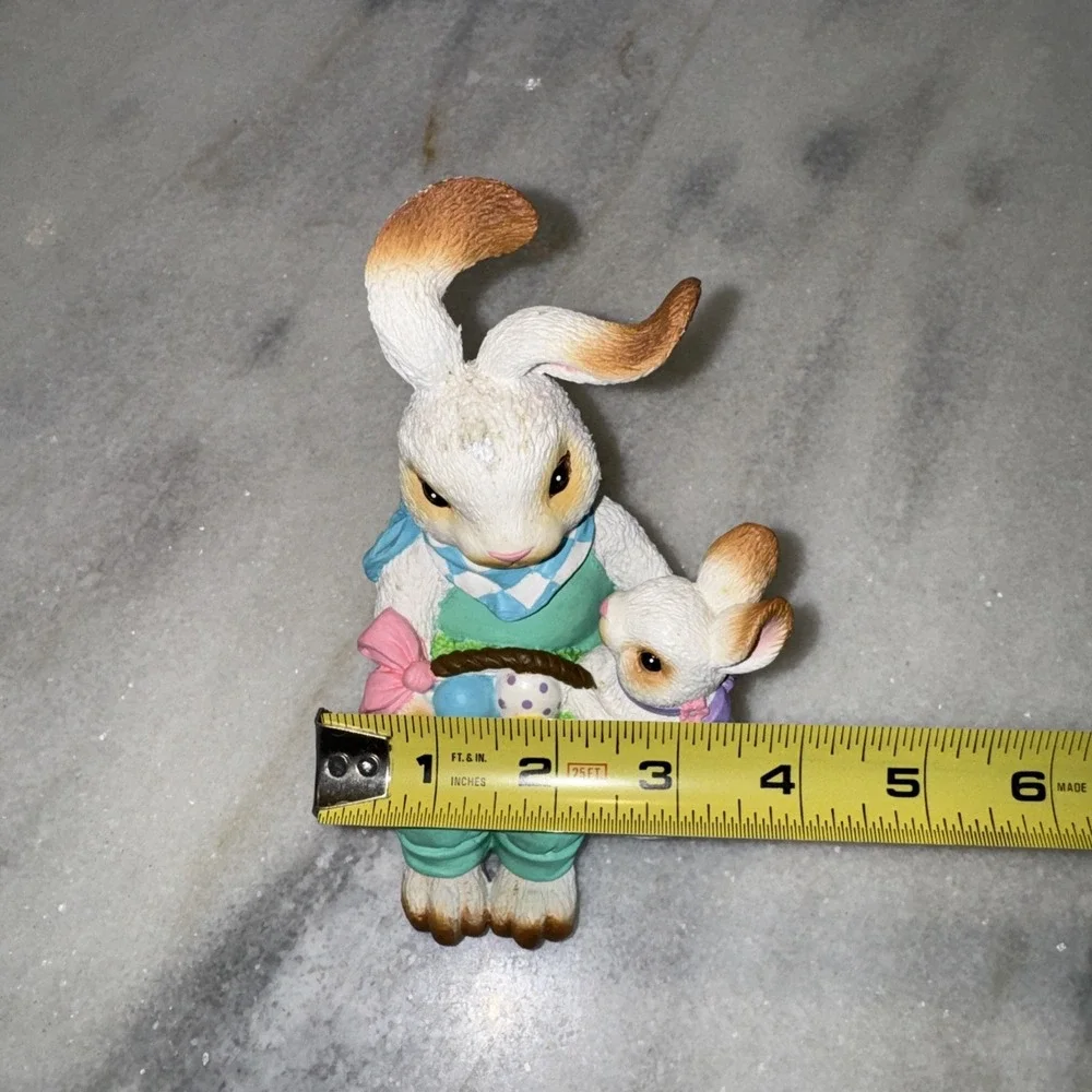 Vintage Current Inc. Easter Bunny With Baby Bunny Shelf Sitter OLA56‎